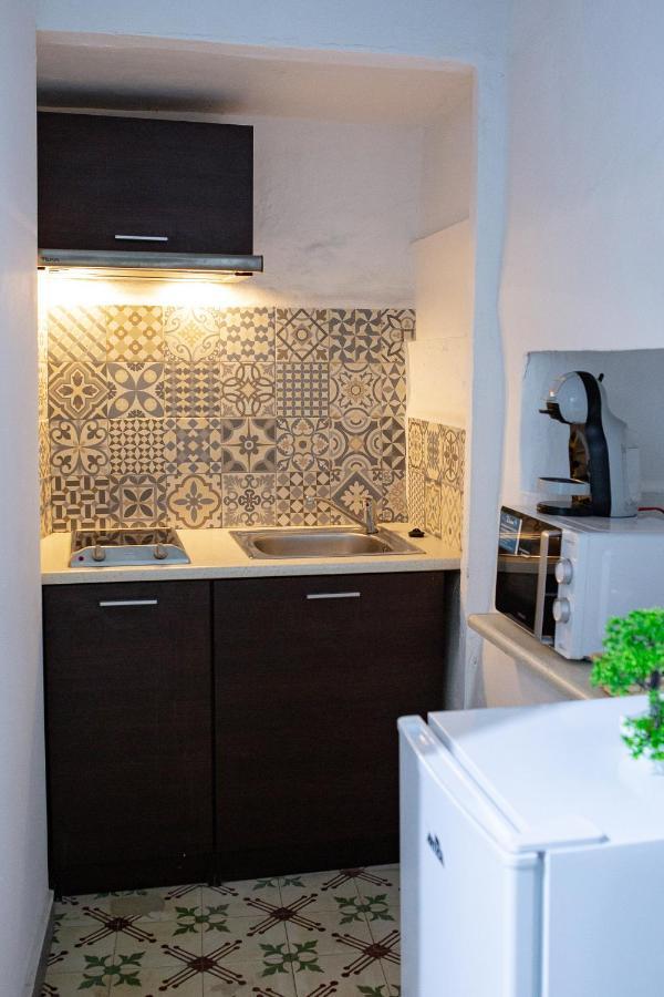 Fortress Jacuzzi Suites Xativa Exterior photo